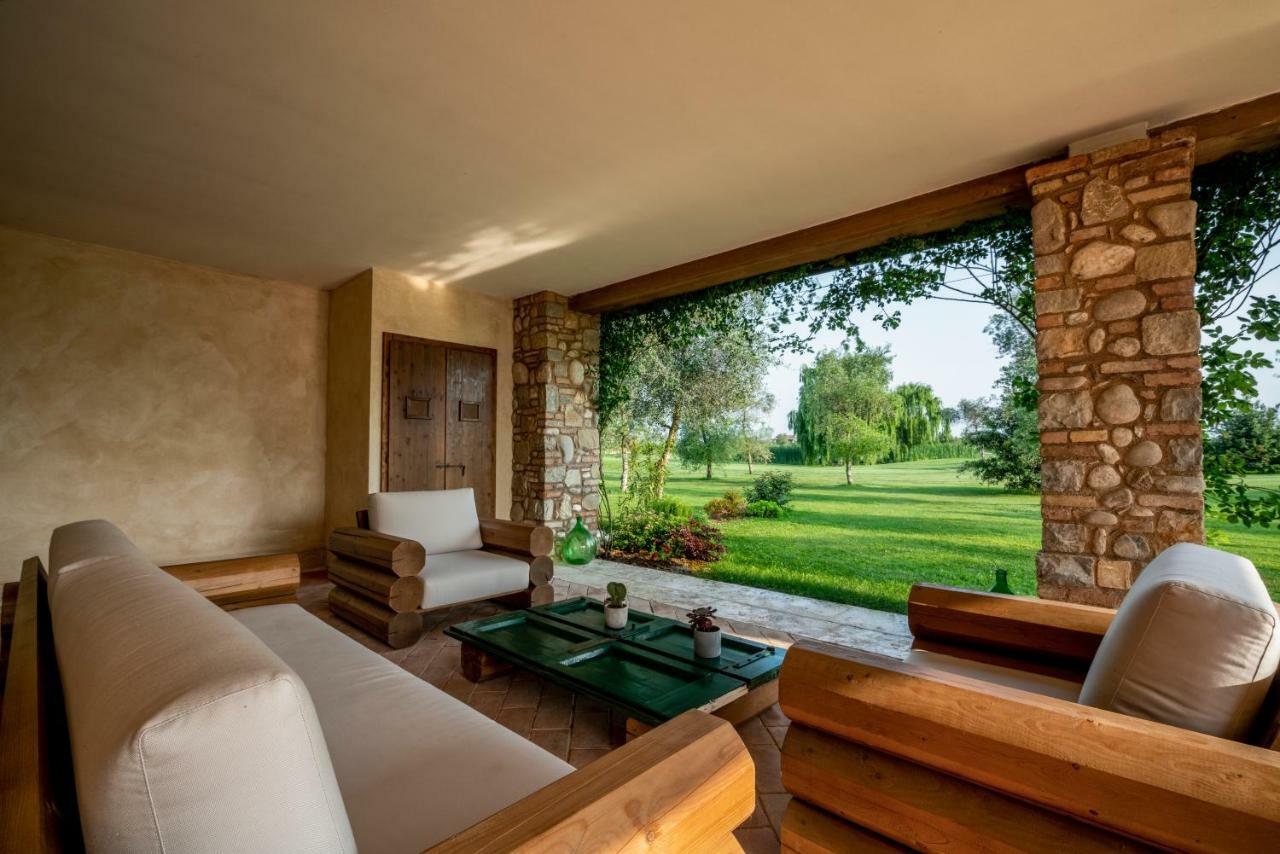 Creative Design House Golf & Apartment *
