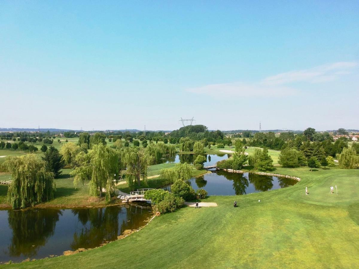 Creative Design House Golf &